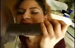 Brunette Jane est heureuse tukif les meilleurs d'avoir le piston dur
