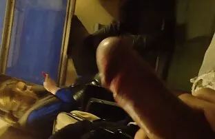 Gigi obtient du sperme dans sa chatte meilleur site hentail serrée