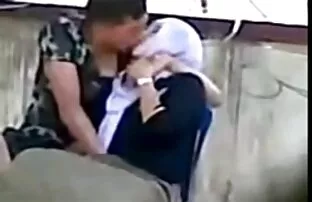 Le mari lèche comparateur site porno la chatte de sa femme puis sa femme lui fait une pipe