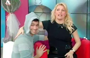 Blonde sexy en filets de pêche prend les meilleurs pornos africains 3 ...